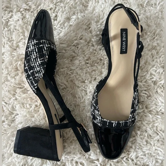 8 1/2 ADE SLINGBACK BLACK AND WHITE HEALS - Picture 2 of 10